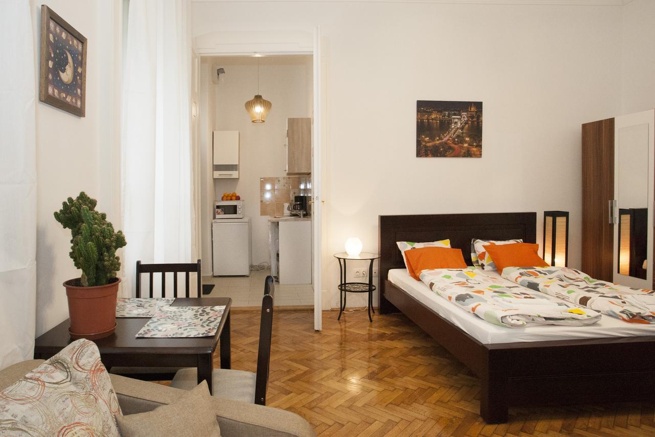 Ariel Studio Close To St. Stephen Basilica Budapeste Exterior foto