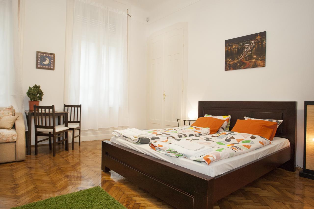 Ariel Studio Close To St. Stephen Basilica Budapeste Exterior foto